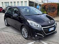 Peugeot 208 1.6 BLUEHDI ACTIVE 5PORTE Nero usata Foligno