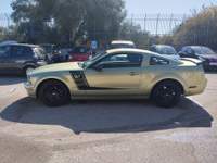 Ford Mustang '15-'24 - 2011 Oro usata Modugno Ford Mustang '15-'24 - 2011 Oro usata Modugno