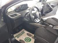 Peugeot 2008 Peugeot 2008 1.6HDI 100cv Active 2017 usata Ceglie Messapica