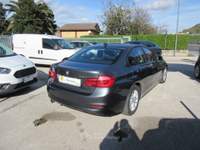 BMW Serie 3 318d d Business Advantage aut. LED/NAV Grigio usata Manocalzati