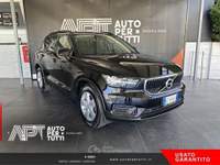 Volvo XC40 XC40 1.5 T2 Momentum my21 Nero usata Napoli
