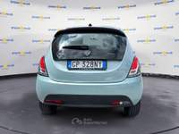 Lancia Ypsilon New 5 porte My23 1.0 Firefly 70 CvStart&Stop Hybrid Silver Blu/Azzurro usata Roma