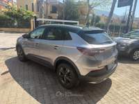 Opel Grandland unico proprietario Grigio usata Sirignano