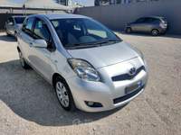 Toyota Yaris 5 porte Sol Argento usata Valenzano