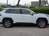 Toyota RAV4 H Business 2.5vvt-ie 218cv (178cv) 2WD E-CVT Bianco usata Roma