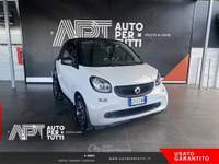 Smart ForTwo Fortwo 0.9 t. Prime 90cv twinamic my19 Bianco usata Napoli
