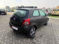Toyota Yaris  Grigio usata Calestano