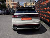 Volkswagen Taigo R Line Version non fumatore Beige usata Roma
