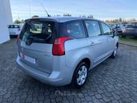 Peugeot 5008 S&S Active Grigio usata Calestano