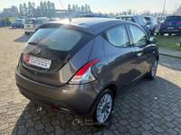 Lancia Ypsilon 5 porte GPL Ecochic Gold Grigio usata Calestano