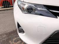Toyota Auris Auris 5p 1.8h Lounge tagliandi ufficiali condizioni eccellenti Bianco usata Dello