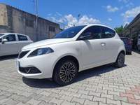 Lancia Ypsilon 5 porte S&S Hybrid Gold Bianco usata Pompei
