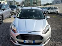 Ford Fiesta non fumatore Argento usata Barletta