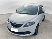 Lancia Ypsilon 1.0 FireFly 70cv Hybrid Gold Bianco usata Palermo