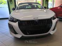 Peugeot 208 1.2  CATENA DI DISTRIBUZIONE - NO CINGHIA - STYLE  100 CV Bianco usata Calco