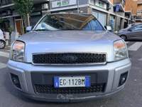 Ford Fusion Euro 5 GPL (2030) MEGA TAGLIANDO Argento usata Roma Ford Fusion Euro 5 GPL (2030) MEGA TAGLIANDO Argento usata Roma
