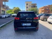 Peugeot 5008 5008 1.2 puretech t Allure s Nero usata Aprilia
