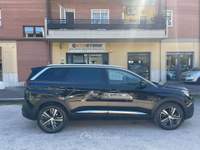 Peugeot 5008 5008 1.2 puretech t Allure s Nero usata Aprilia