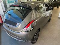 Lancia Ypsilon  - ypsilon 1.0 firefly hybrid platino s&s 70cv Grigio usata Roma