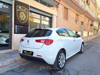 Alfa Romeo Giulietta Exclusive Bianco usata Castellana Grotte