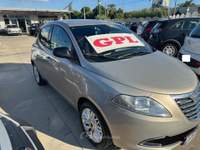Lancia Ypsilon 5P GPL Ecochic Gold Grigio usata Qualiano