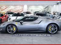 Ferrari 296 296 GTB|FULL CARBON SPEC|LIVREA GIALLO MODENA Grigio usata Vergiate