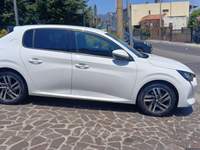 Peugeot 208 Stop&Start 5 porte Allure Bianco usata Torre Annunziata