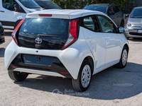 Toyota Aygo 1.0cc 72cv - CAMBIO AL VOLANTE Bianco usata Roma