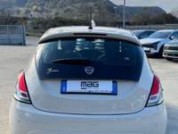 Lancia Ypsilon Ypsilon 1.3 mjt Gold s Beige usata Pianopoli
