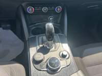 Alfa Romeo Stelvio AUTO IMPECCABILE DI CARROZZERIA E INTERNI. Bianco usata Vetralla