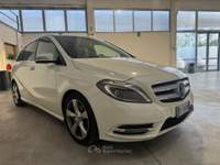 Mercedes-Benz Classe B CDI BlueEFFICIENCY Premium 136CV Bianco usata Spilimbergo