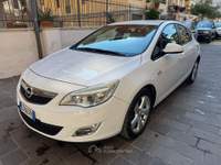 Opel Astra 5P Cosmo UNICO PROPRIETARIO Bianco usata Roma