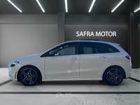 Mercedes-Benz Classe B B 180 AMG Line Premium auto Bianco usata Rende Mercedes-Benz Classe B B 180 AMG Line Premium auto Bianco usata Rende