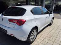 Alfa Romeo Giulietta Giulietta III 2016 1.6 jtdm Super 120cv Bianco usata Massa Alfa Romeo Giulietta Giulietta III 2016 1.6 jtdm Super 120cv Bianco usata Massa