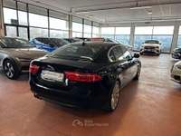 Jaguar XE PURE 2.0 D Turbo 180 CV aut. Nero usata Bagnaria Arsa