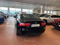 Jaguar XE PURE 2.0 D Turbo 180 CV aut. Nero usata Bagnaria Arsa