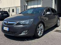 Opel Astra Sports Tourer 1.6 t. Cosmo S 180cv turbo Grigio usata Orzinuovi