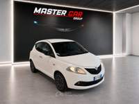 Lancia Ypsilon 5 porte S&S Hybrid Ecochic Gold Bianco usata ROVIGO Lancia Ypsilon 5 porte S&S Hybrid Ecochic Gold Bianco usata ROVIGO