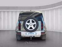 Land Rover Defender (2019) LAND ROVER 110 3.0D I6 250 CV AWD Auto SE Verde usata San Martino Siccomario