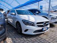 Mercedes-Benz CLA X117 Shooting Brake 200 d Sport a Bianco usata Torino