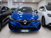 Renault Clio 1.0 tce Techno 90cv Blu/Azzurro usata Torino Renault Clio 1.0 tce Techno 90cv Blu/Azzurro usata Torino