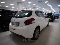 Peugeot 208 5p 1.2 puretech Allure gpl 82cv Bianco usata Torino