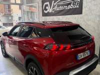 Peugeot 2008 80.000 km Rosso usata Moncalieri