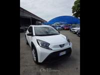 Toyota Aygo X  -  1.0 active 72cv s-cvt Bianco usata Piacenza