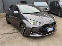 Toyota Yaris  - yaris 1.5h 130 lounge Grigio usata Piacenza