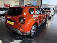 Dacia Duster 1.0 TCe 4x2 100cv Eco-G Journey Up Arancione usata Salerno