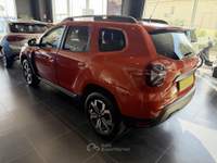 Dacia Duster 1.0 TCe 4x2 100cv Eco-G Journey Up Arancione usata Salerno