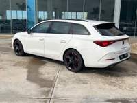Cupra Leon Sportstourer 1.4 e-HYBRID 204 CV DSG T-stock 2025 Bianco usata Gela