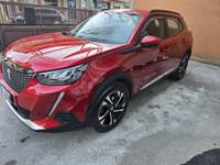 Peugeot 2008 S&S Active Rosso usata Atripalda