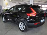 Volvo XC40 T2 Geartronic Momentum AUTOCARRO N1 Nero usata Torino